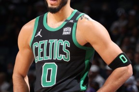 爱游戏体育-萨拉赫迎来三赛季高光表现，雄鹿球迷沸腾！的简单介绍