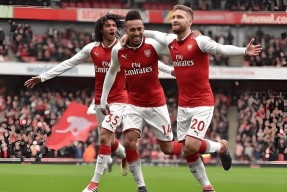 AYX- 莎拉波娃露缝隙图片 