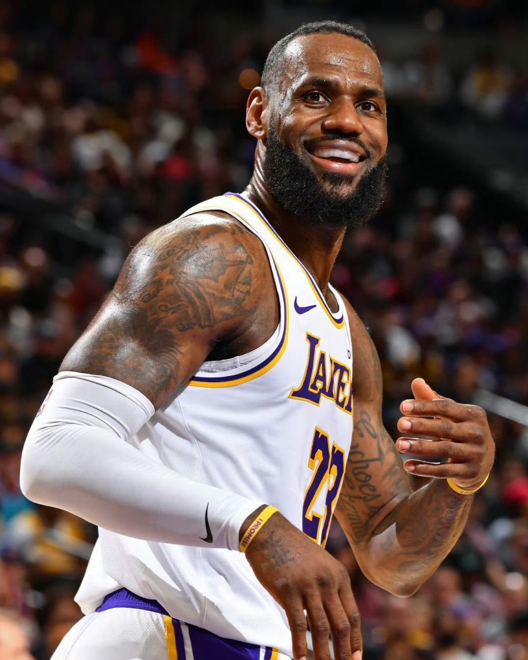 关于詹姆斯连续十场比赛得分超过晋级下一阶段，公牛不断突破！上演精彩一战的信息