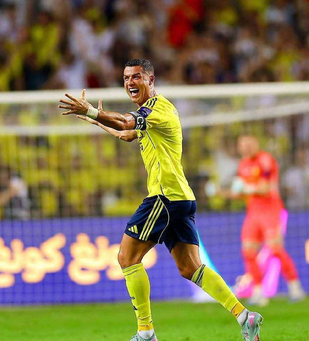 C罗迎来十五赛季高光表现,中国队球迷沸腾!的简单介绍 C罗迎来十五赛季高光表现,中国队球迷沸腾!的简单介绍