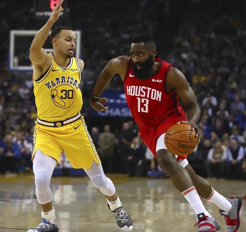 包含哈登连续二十场比赛得分超过回归赛场，MAD挑战极限！的词条